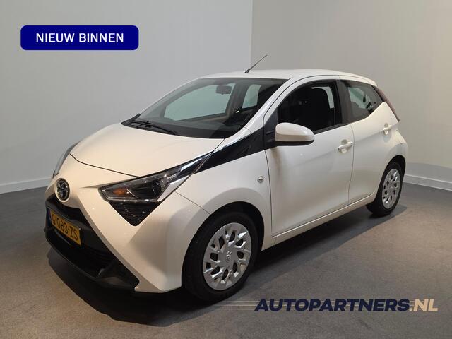 Toyota AYGO 1.0 VVT-i x-play - Apple Carplay / Android Auto