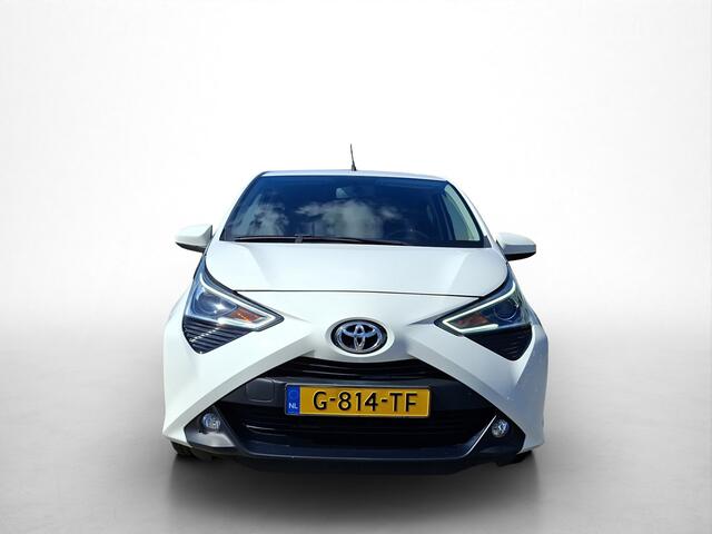 Toyota AYGO 1.0 VVT-i x-joy | BTW voertuig | Dealer onderhouden | Climate control | Apple CarPlay/Android Auto | Achteruitrijcamera | Automatische verlichting |