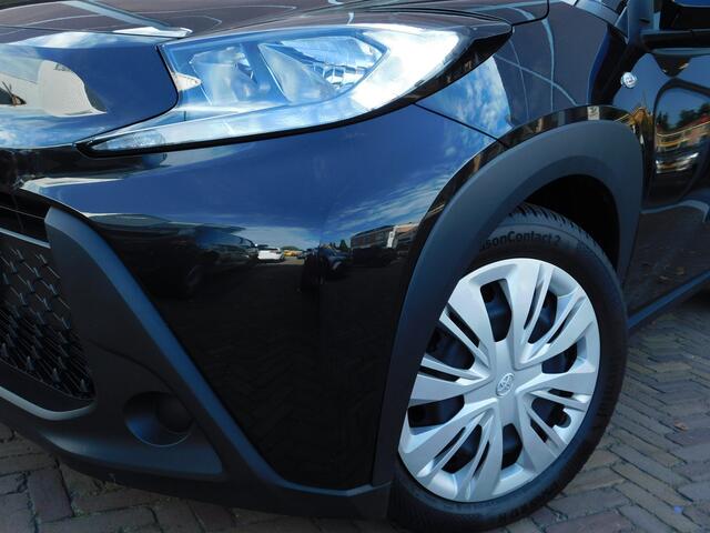 Toyota AYGO X 1.0 VVT-i MT Play