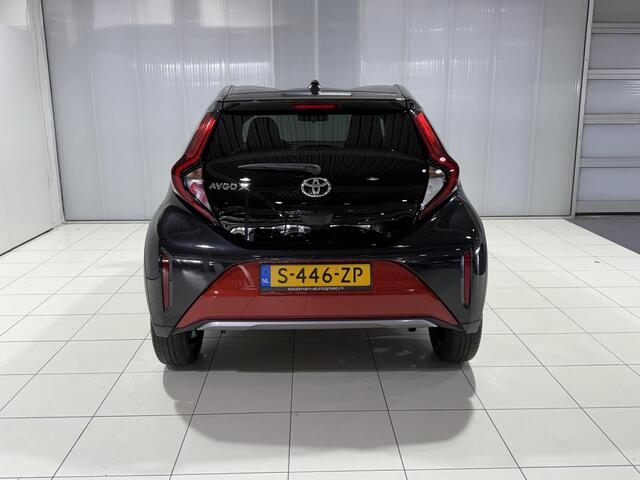 Toyota AYGO X 1.0 VVT-i MT Envy JBL Geluidsinstallatie, 2 Tone Lak, Draadloos opladen mobiele telefoon, Camera, Adaptieve Cruise Control, BTW Auto