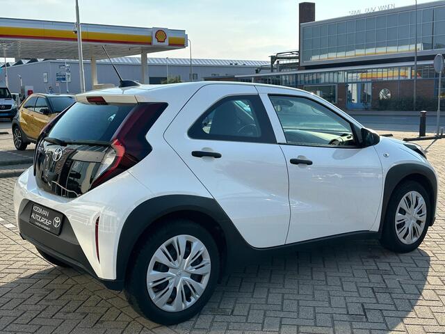 Toyota AYGO X 1.0 VVT-i MT + Airco en Radio, 1e eigenaar dealeronderhouden