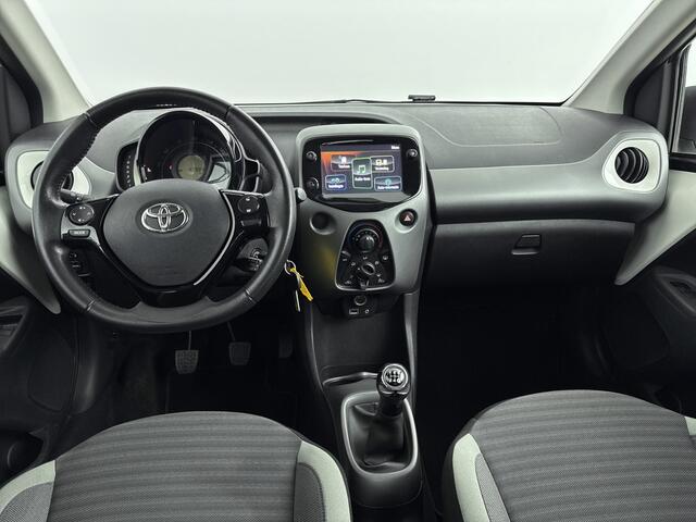 Toyota AYGO 1.0 VVT-i x-play limited | NL Auto | Achteruitrijcamera | Onderweg-naar-dealer