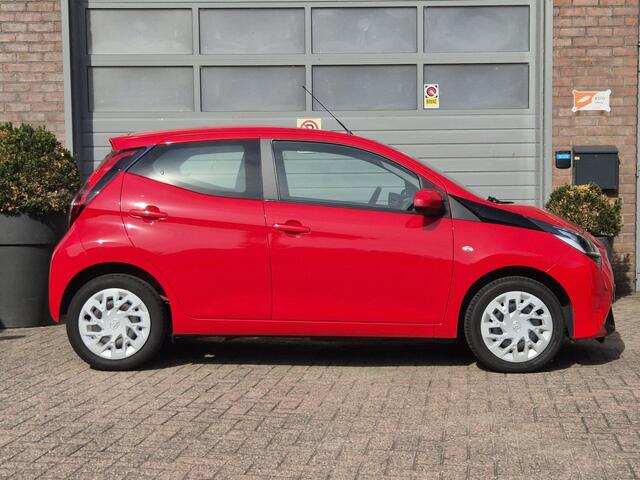 Toyota AYGO 1.0 VVT-i x-play Camera