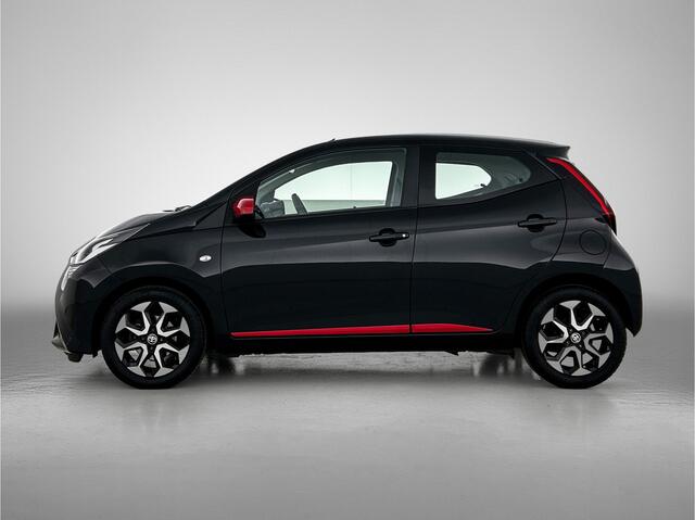 Toyota AYGO 1.0 VVT-i x-joy Automaat | Safety-Pack | Keyless Entry/Start | Climate Control | Apple CarPlay/Android Auto | Achteruitrijcamera | Elektrische ramen voor | elektrisch verstelbare buitenspiegels | Automatische verlich