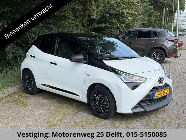 Toyota AYGO 1.0 VVT-i x-fun BI-TONE . GARANTIE TOT 06-2031* . AIRCO . SLECHTS 50.000 KM! . 1E EIGENAAR .