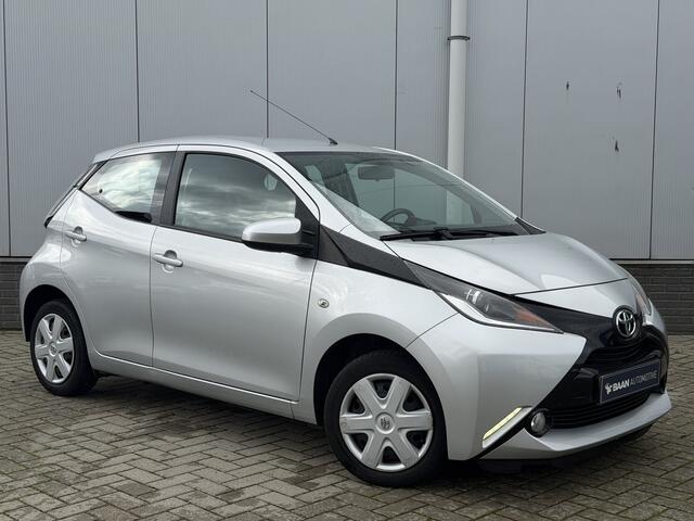 Toyota AYGO 1.0 VVT-i x-nav | Camera | Navi