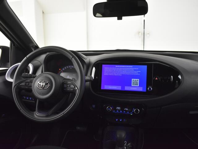 Toyota AYGO X 1.0 VVT-i S-CVT JBL Bi-Tone | Halfleer | PDC | Stoelverwarming