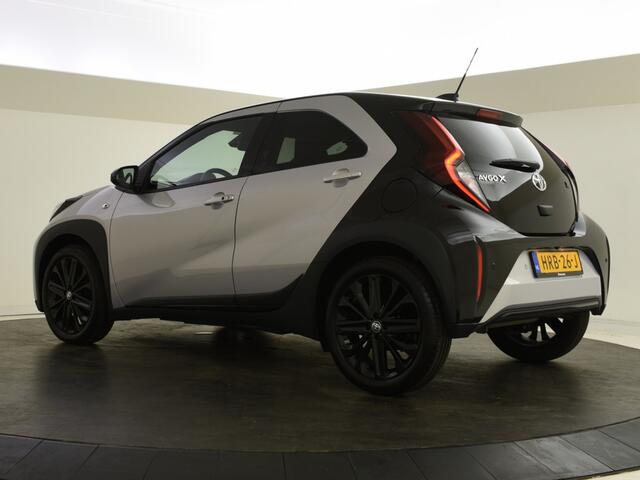 Toyota AYGO X 1.0 VVT-i S-CVT JBL Bi-Tone | Halfleer | PDC | Stoelverwarming