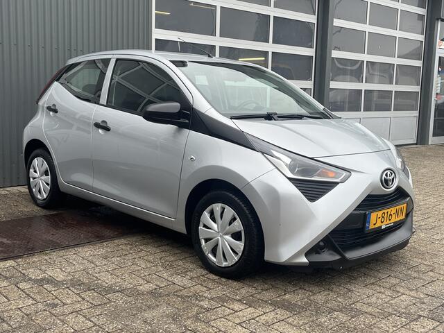 Toyota AYGO 1.0 VVT-i x-fun Airco Cruise controle Trekhaak Radio met Bleutooth voorbereiding Usb aansluiting 1e eigenaar volledige onderhoudshistorie aanwezig