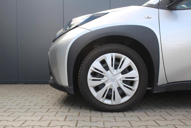 Toyota AYGO X 1.0 VVT-i MT Play | Incl. 12 maanden garantie | Adaptieve cruise control | Airco | Apple carplay/Android auto | DAB radio | Parkeercamera |