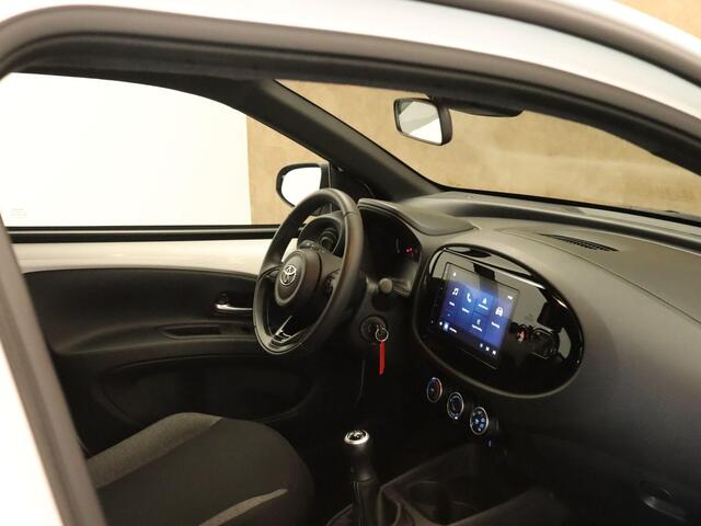 Toyota AYGO X 1.0 VVT-i MT Play - ORIGINEEL NEDERLANDSE AUTO - AIRCO - ACHTERUITRIJCAMERA - BLUETOOTH TELEFOONVOORBEREIDING - APPLE CARPLAY/ANDROID AUTO - CRUISE CONTROL ADAPTIEF