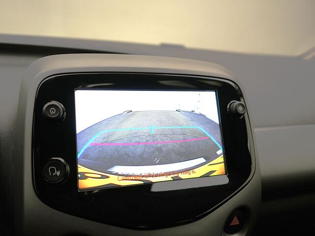 Toyota AYGO 1.0 VVT-i x-play | NL Auto | Dealer Onderhouden | Achteruitrijcamera |