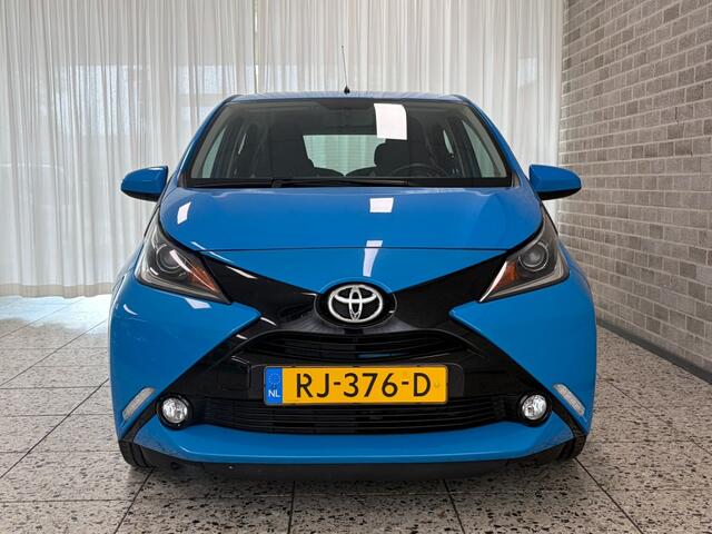 Toyota AYGO 1.0 X-Play Airco/Cruise/Navigatie/Achteruitrijcamera