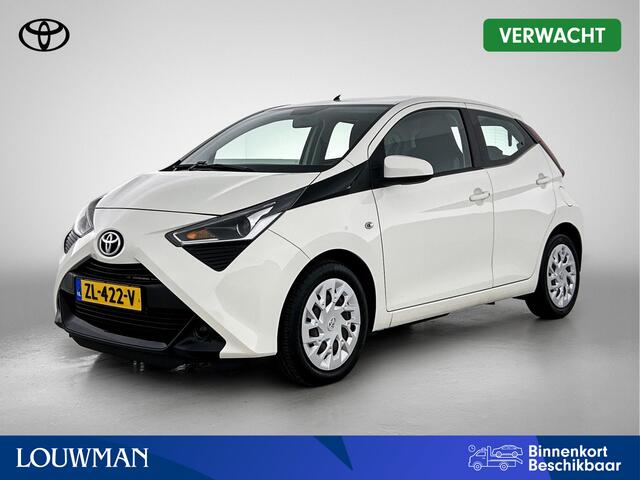 Toyota AYGO 1.0 VVT-i x-play limited | Dealer onderhouden | Apple CarPlay/Android Auto | Airco | Elektrische ramen voor | Elektrisch verstelbare buitenspiegels |