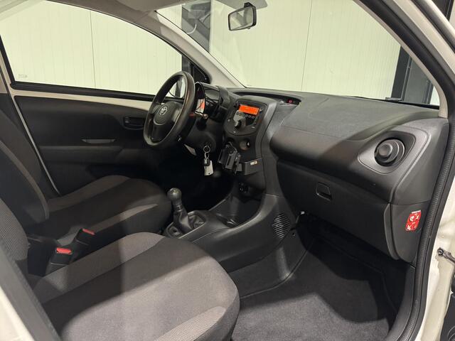 Toyota AYGO 1.0 VVT-i x-now | airco | dealer onderhouden |