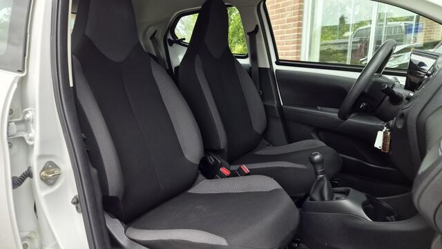 Toyota AYGO 1.0 VVT-i x-fun, Airco, Bluetooth, NL Auto!