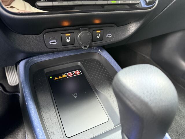 Toyota AYGO X Hybrid 115 pulse Automaat ** Stoelverwarming ** Camera ** Carplay **