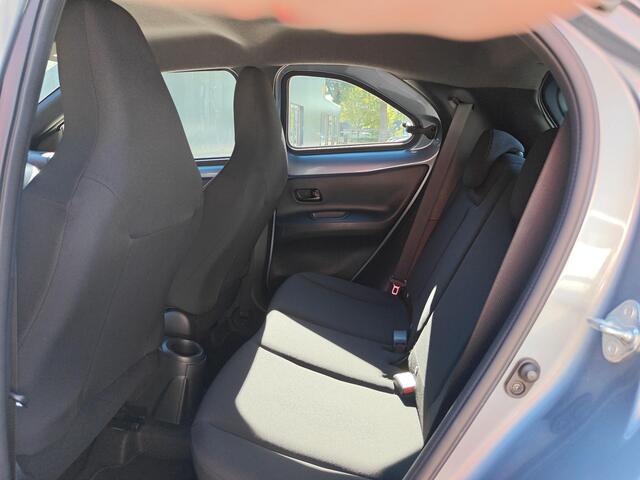 Toyota AYGO X 1.0 VVT-i MT Play