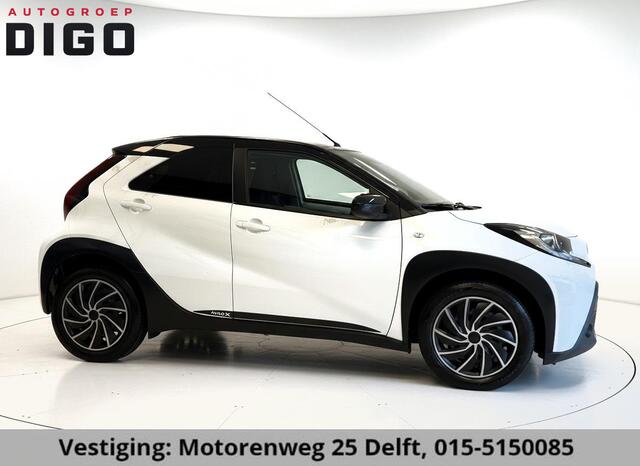 Toyota AYGO X 1.0 AUTOMAAT BI-TONE GARANTIE TOT 08-2032! . ACHTERUITRIJ CAMERA . SLECHTS 38.000 KM . APPLE CARPLAY & ANDRIOD AUTO