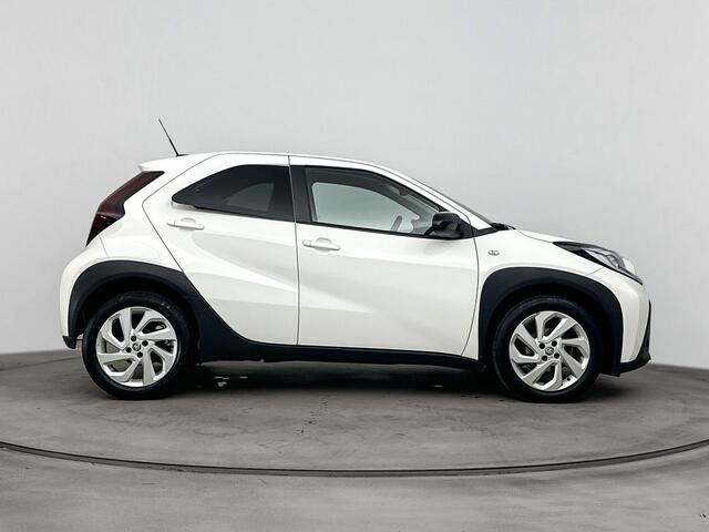 Toyota AYGO X 1.0 VVT-i MT First | Climate Control | Parkeercamera | Apple Carplay-Android Auto |