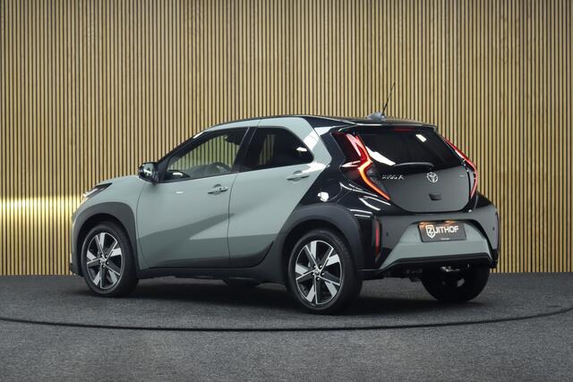 Toyota AYGO X Hybrid 115 pulse Easy Pack | Nieuw uit voorraad Leverbaar! | Adaptive-cruise | Camera | Clima | Maps Navigatie | Parkeersensoren V+A | Apple Carplay & Android Auto | Keyless | Stoelverwarming