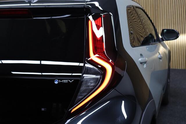Toyota AYGO X Hybrid 115 pulse Easy Pack | Nieuw uit voorraad Leverbaar! | Adaptive-cruise | Camera | Clima | Maps Navigatie | Parkeersensoren V+A | Apple Carplay & Android Auto | Keyless | Stoelverwarming