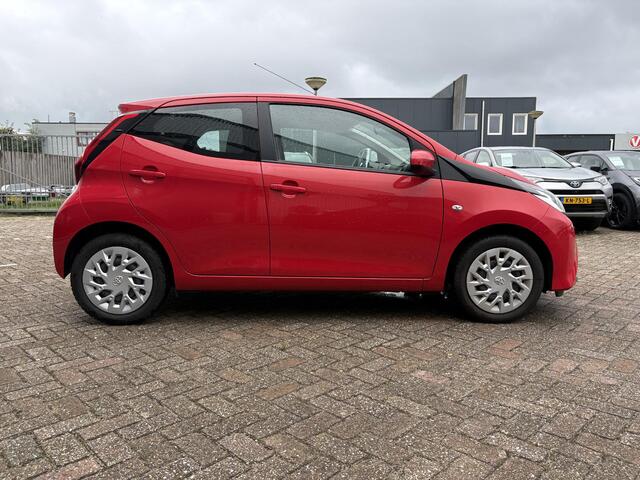 Toyota AYGO 1.0 VVT-i x-play limited