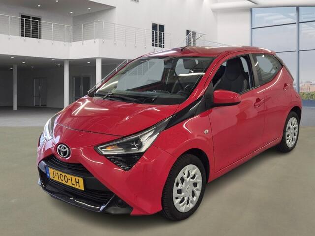 Toyota AYGO 1.0 VVT-i x-play AUTOMAAT! Camera! Nwe APK! VERWACHT!!