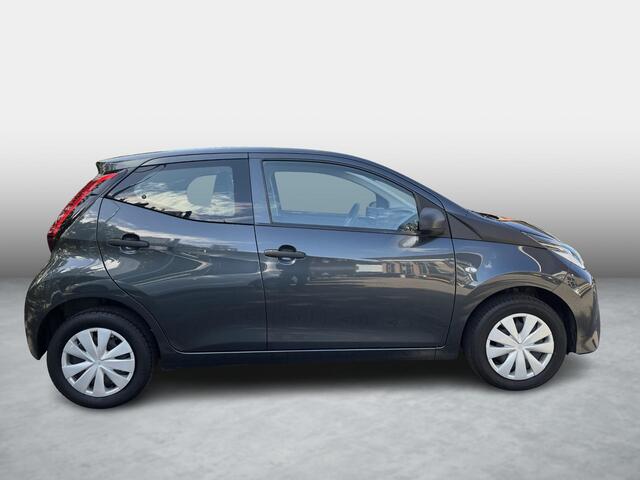 Toyota AYGO 1.0 VVT-i x-fun