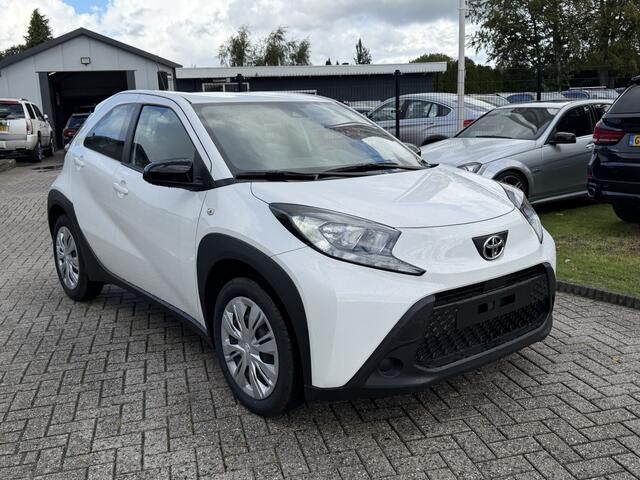 Toyota AYGO X Business Edition Automaat Camera 2025 NIEUW