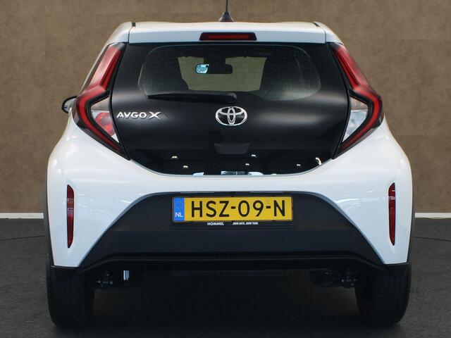 Toyota AYGO X 1.0 VVT-i MT Play - ORIGINEEL NEDERLANDSE AUTO - ACHTERUITRIJCAMERA - APPLE CARPLAY/ANDROID AUTO - CRUISE CONTROL ADAPTIEF - AIRCO - VERKEERSBORDDETECTIE - GROOTLICHTASSISTENT - LEDEREN STUURWIEL - DAB-ONTVANGER - BLUETOOTH TELEFOONVOORBEREIDING