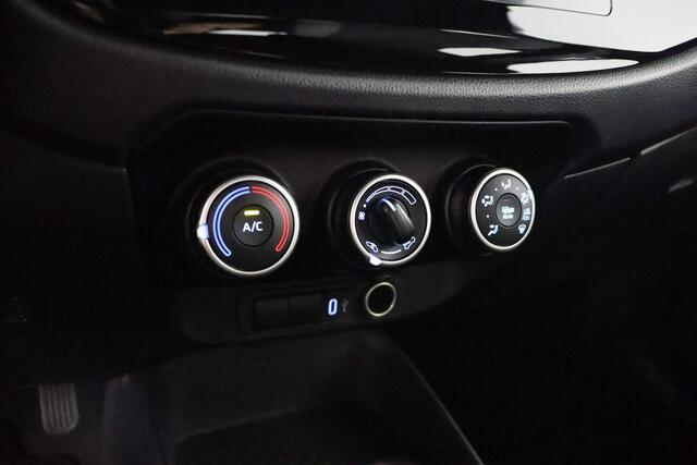 Toyota AYGO X 1.0 VVT-i MT Play | Apple carplay & Android auto | Parkeer camera | Cruise control |