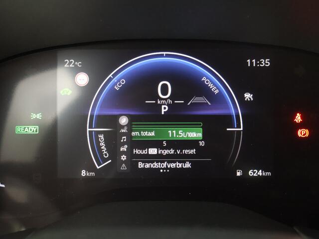 Toyota AYGO X Hybrid 115 play