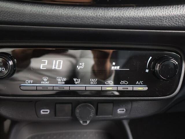 Toyota AYGO X Hybrid 115 play