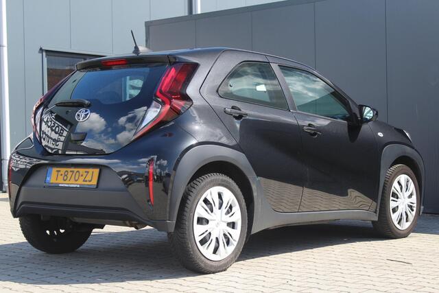 Toyota AYGO X 1.0 VVT-i MT Play | Incl. 12 Maanden garantie | Airco| Adaptieve Cruise | Parkeercamera | Bluetooth | Lane Assist | DAB | Multimedia scherm | Dealer onderhouden