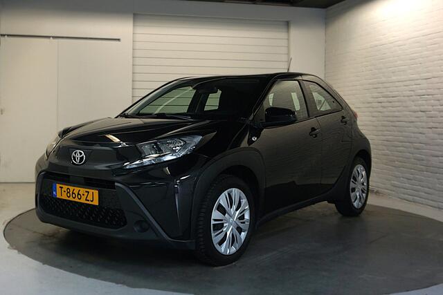 Toyota AYGO X 1.0 VVT-i MT Play Miracast Achteruitrijcamera Adaptive cruise control Lane assist Eerste eigenaar