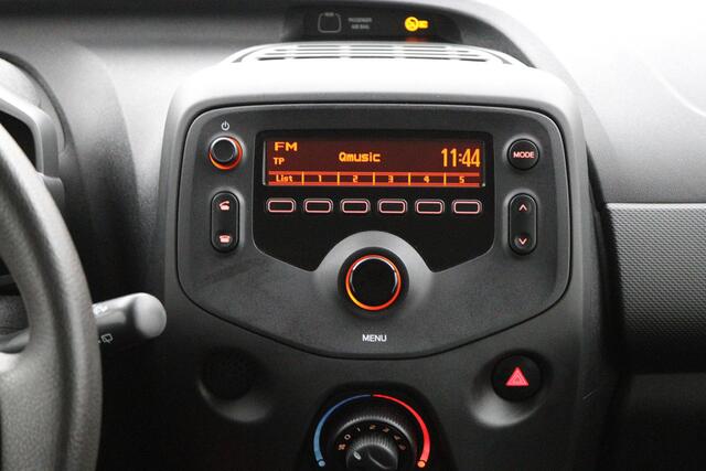Toyota AYGO 1.0 VVT-i x-fun | Airco | Centrale vergrendeling | Electrische ramen |