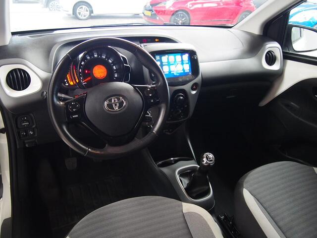 Toyota AYGO 1.0 VVT-i x-cite Apple Carplay Camera (APK:Nieuw) Incl.Garantie
