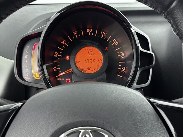 Toyota AYGO 1.0 VVT-i x-play | Parkeercamera | Airco | Metallic Lak |