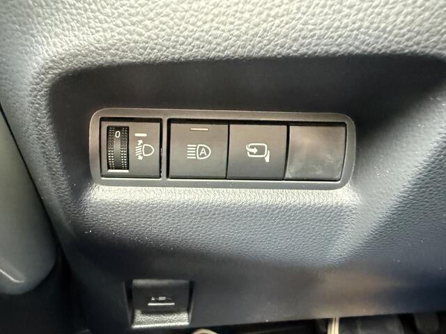 Toyota AYGO X Hybrid 115 pulse Automaat ** Stoelverwarming ** Camera ** Carplay ** Keyless