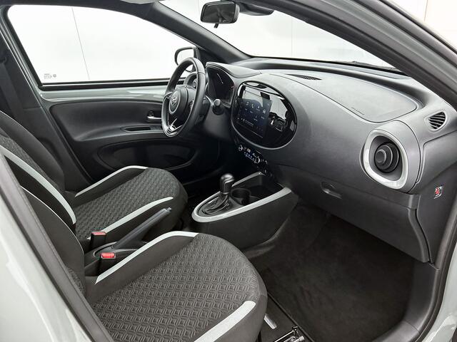 Toyota AYGO X 1.0 VVT-i S-CVT Pulse + | BTW Voertuig | Parkeersensoren voor+achter | Keyless Entry/Start | Climate Control | Cruise Control Adaptive | achteruitrijcamera | Apple CarPlay/Android Auto |