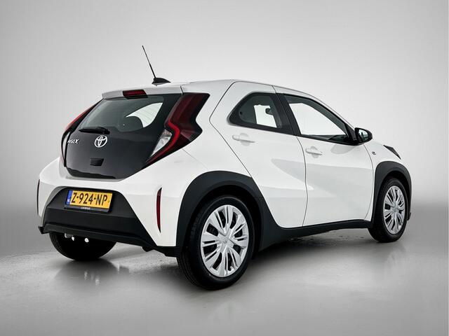 Toyota AYGO X 1.0 VVT-i MT Play | Achteruit rij camera | Navigatie via smartphone | Airco