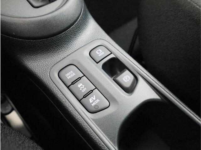 Toyota AYGO X Hybrid 115 play