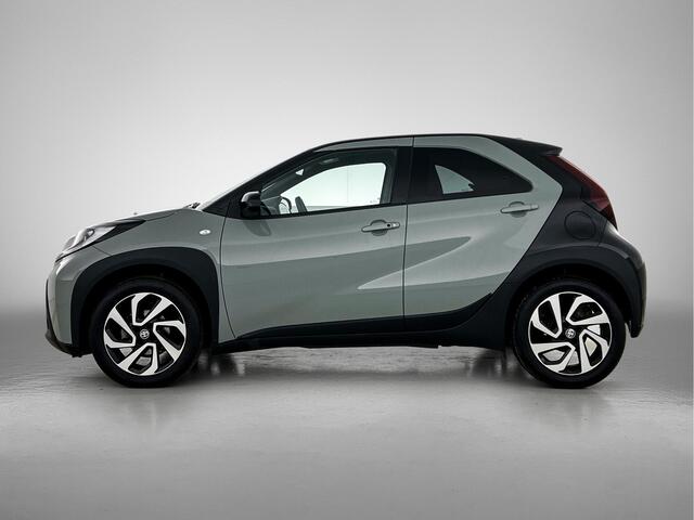Toyota AYGO X 1.0 VVT-i S-CVT Pulse + | BTW Voertuig | Parkeersensoren voor+achter | Keyless Entry/Start | Climate Control | Cruise Control Adaptive | achteruitrijcamera | Apple CarPlay/Android Auto |