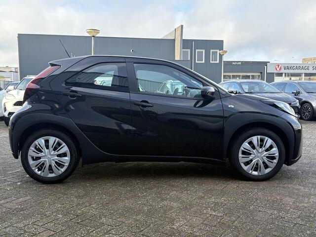 Toyota AYGO X 1.0 VVT-i MT Play