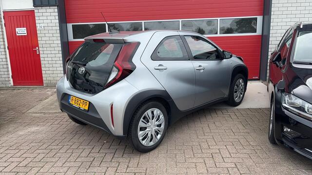 Toyota AYGO X 1.0 VVT-i MT Play CAMERA / CARPLAY / ACC / AIRCO / BLUETOOTH / ELEK RAMEN / NL-AUTO
