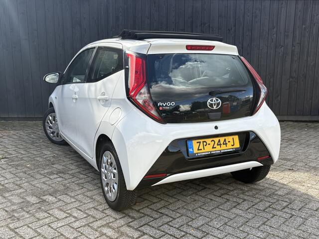Toyota AYGO 1.0 VVT-i x-play limited