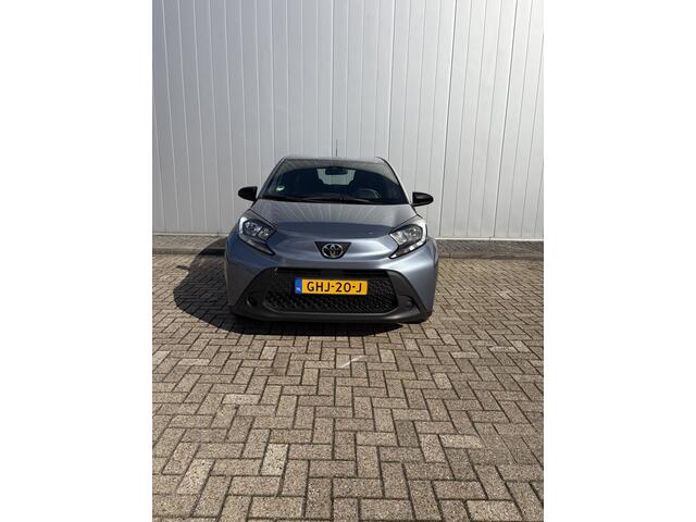 Toyota AYGO X 1.0 VVT-i MT Play Camera Cruis Carplay