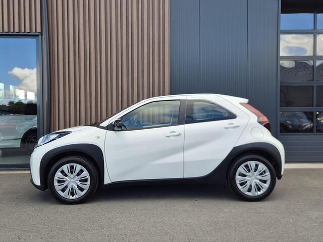 Toyota AYGO X 1.0-l-VVT-i Play | NIEUW 6km | BTW | Carplay | Camera | Stoelverw. | ACC