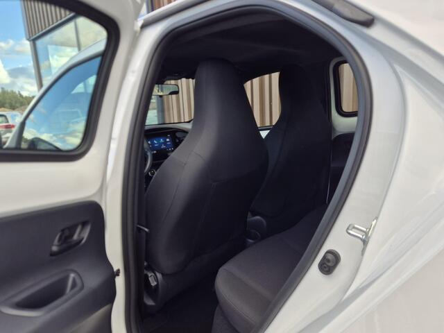 Toyota AYGO X 1.0-l-VVT-i Play | NIEUW 6km | BTW | Carplay | Camera | Stoelverw. | ACC